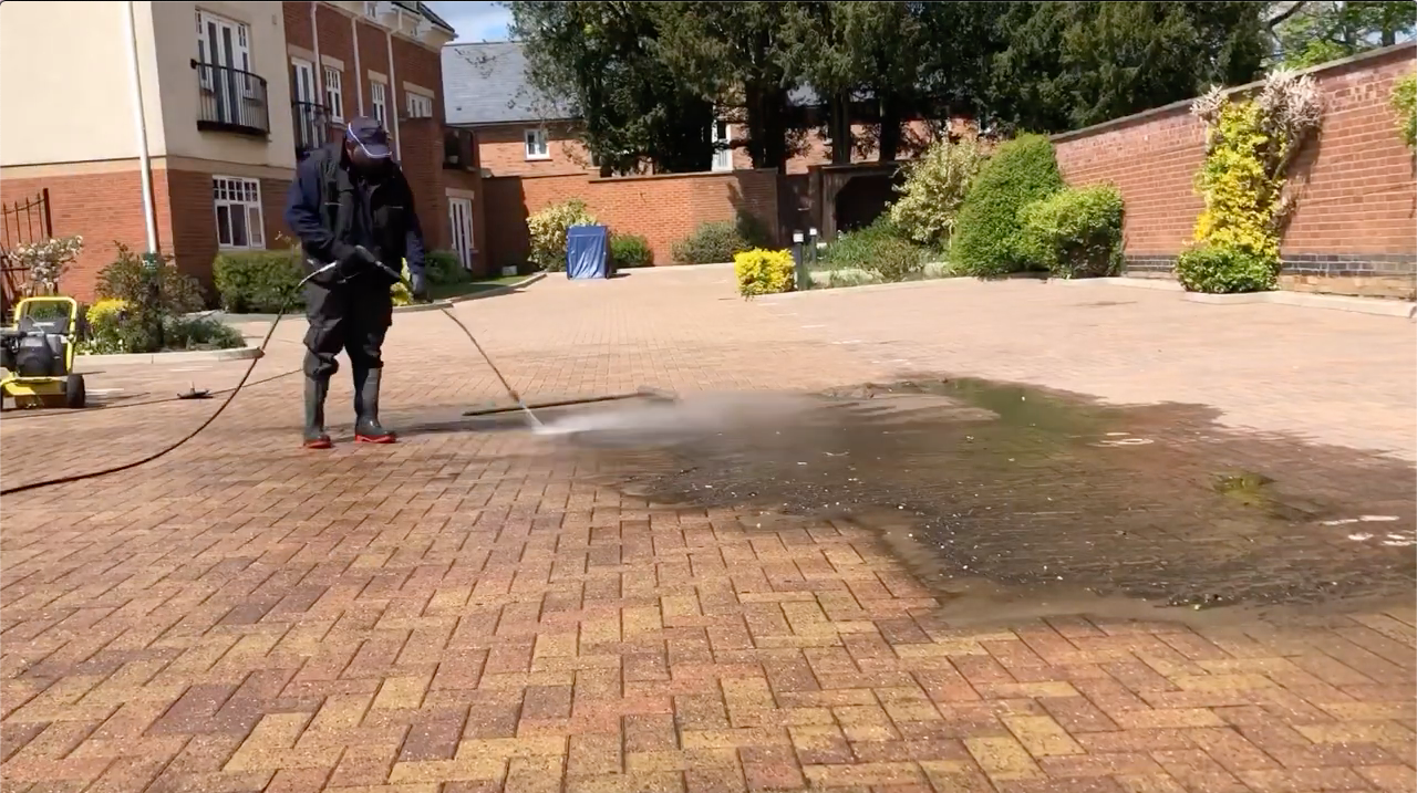 driveway jet washing