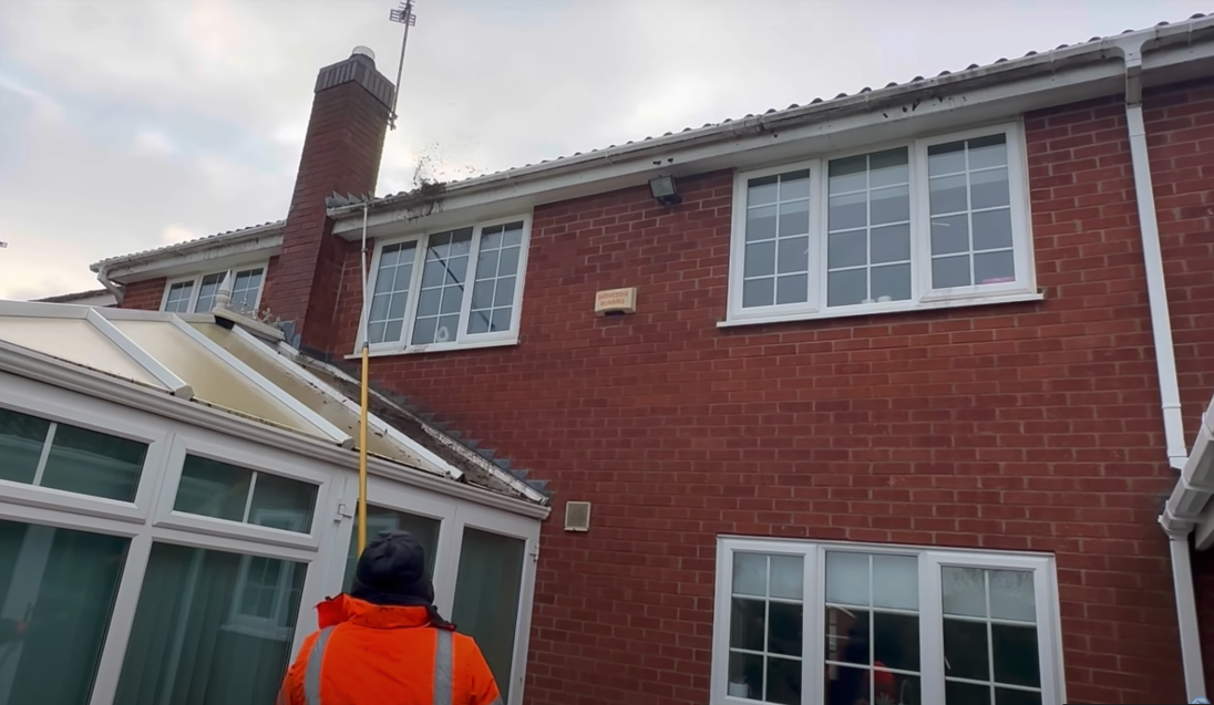 gutter cleaning leicester